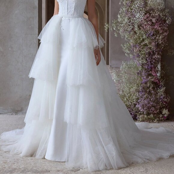 Aaliyah Over Skirt - Picture 1 of 1